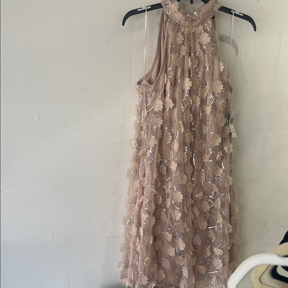 MSK Dusty Blush Floral Appliqué Halter Top